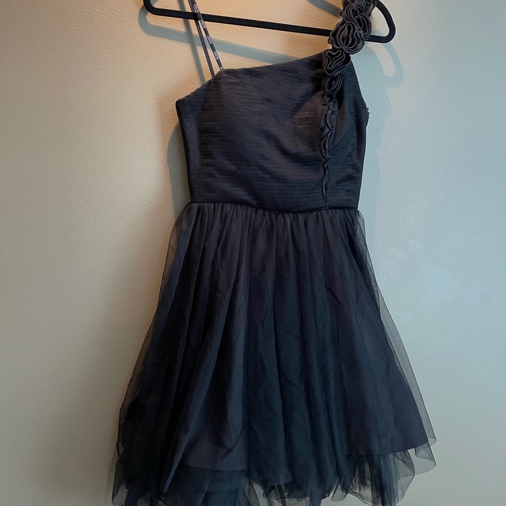 Pre owned xoxo mini black Dress size 3